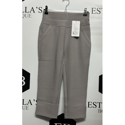 Comfy 3/4 broek shallow ash Comfy 3/4 broek shallow ash